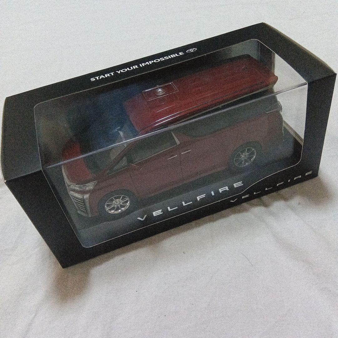 トヨタ ヴェルファイア 1/30 カラーサンプル R