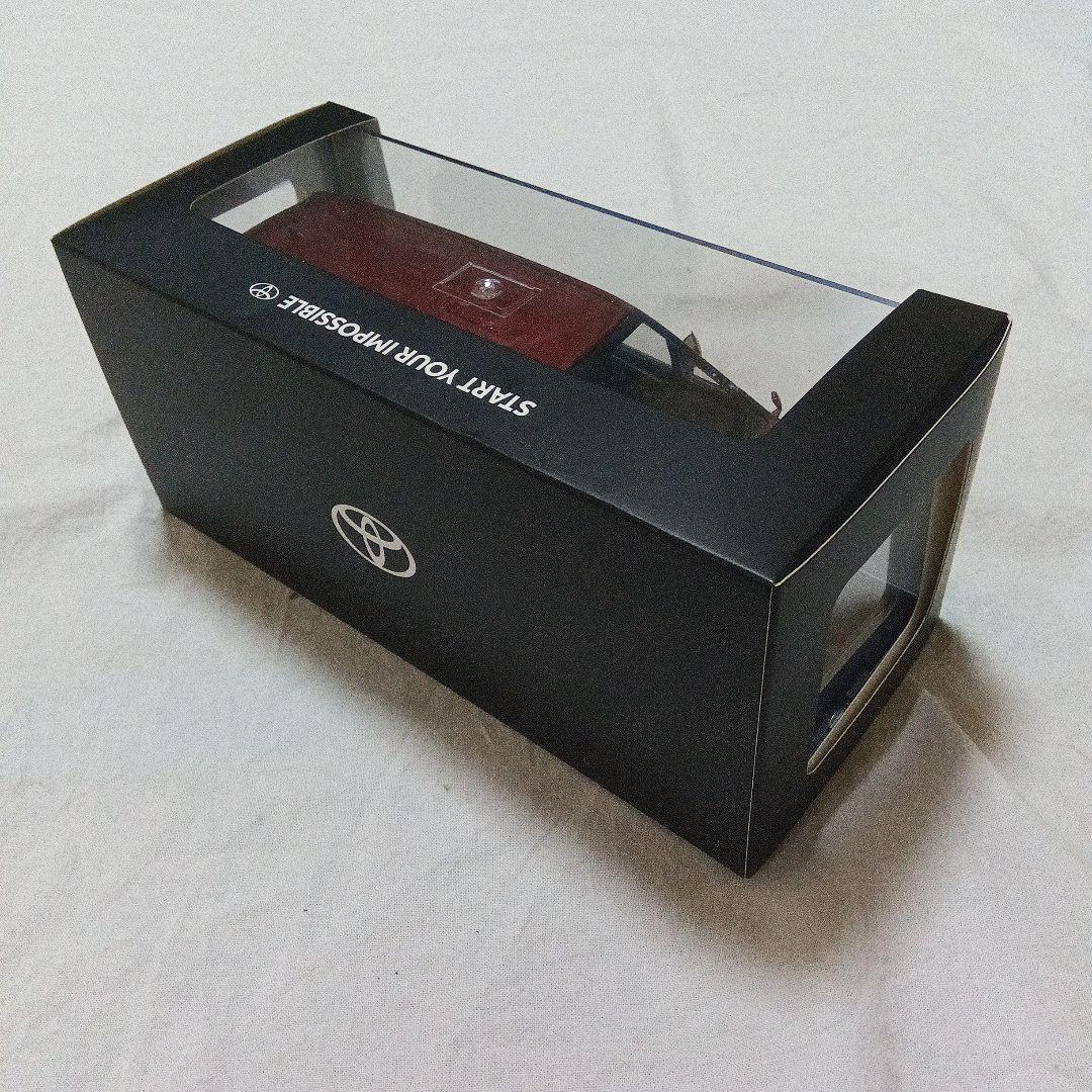 トヨタ ヴェルファイア 1/30 カラーサンプル R