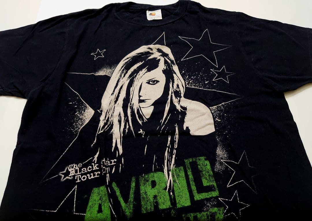 ☆Avril Lavigne Tシャツ 2011 アヴリルラヴィーン ☆