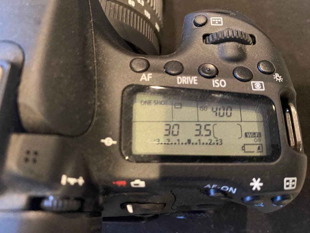 Canon EOS 70D シグマ１８-200レンズ付き