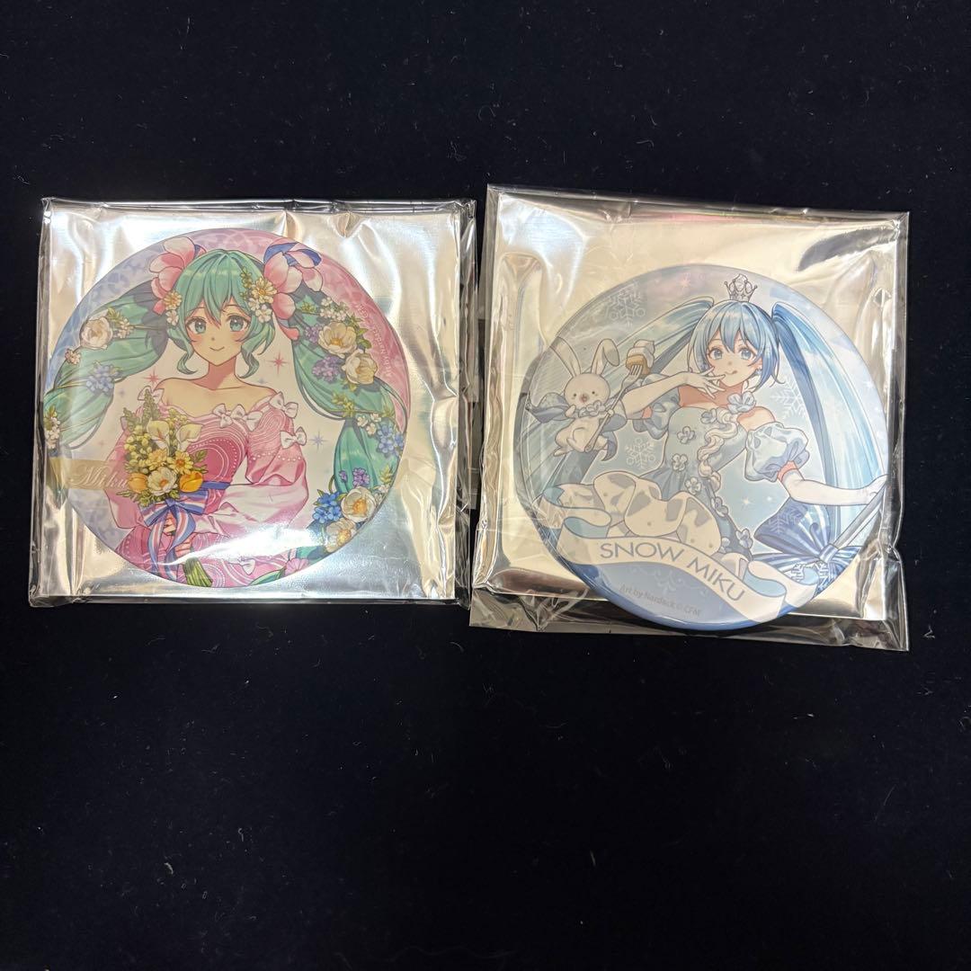  MIKU× GIGO 初音ミク 等身ミク 缶バッジ2点 雪ミク ギーゴ