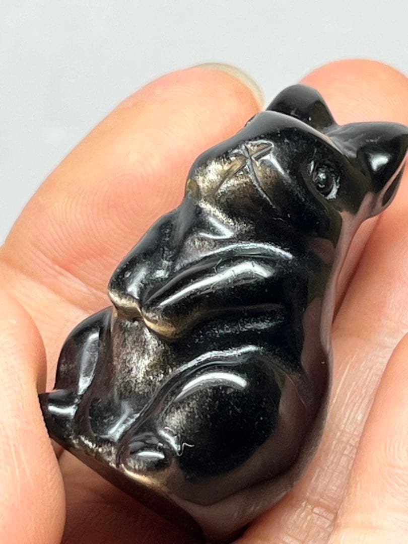 天然石　シルバーオブシディアン　うさぎちゃん　カービング⭐️2197