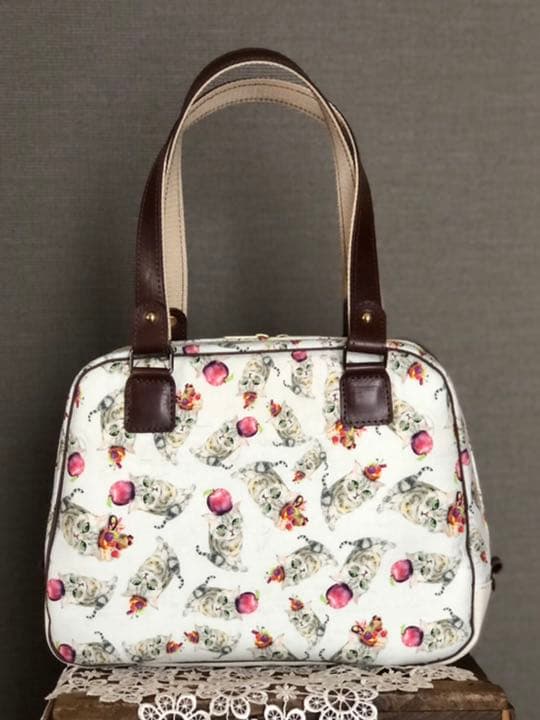 虹猫本舗　ボストンバッグ