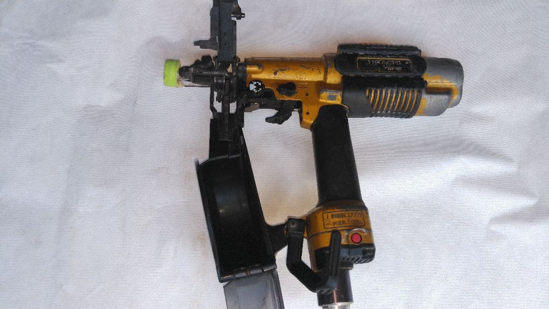 値下げしました。日立　高圧ビス打ち機