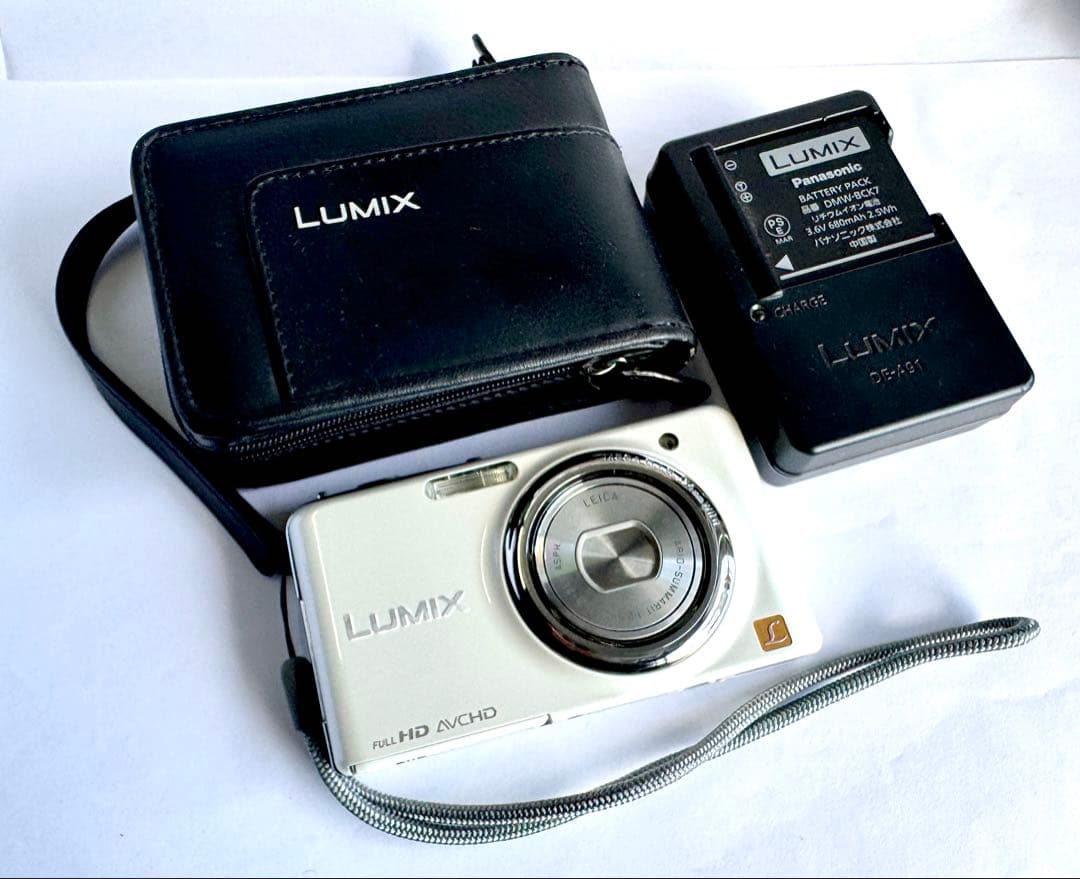 パナソニック LUMIX DMC-FX77 デジカメ ケースバッテリー充電器付き