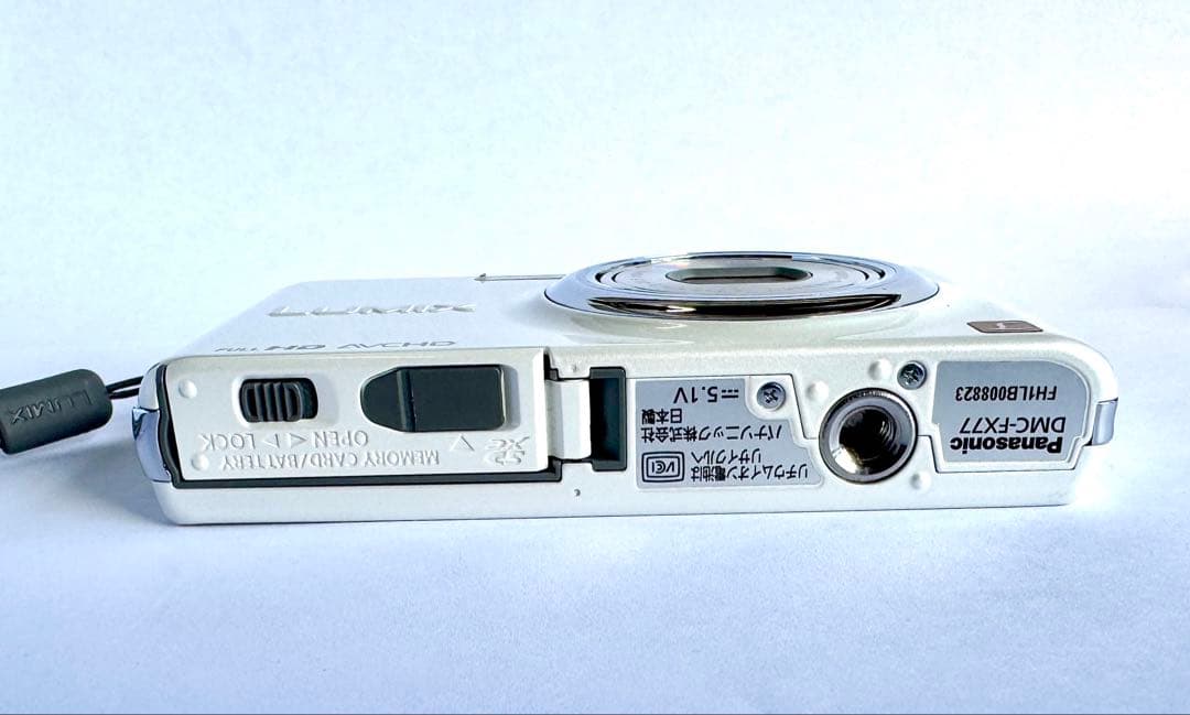 パナソニック LUMIX DMC-FX77 デジカメ ケースバッテリー充電器付き