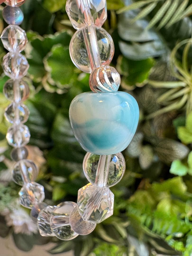 青リンゴラリマーと最高級ラブラドライトのデザインブレスレット