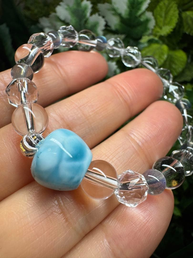 青リンゴラリマーと最高級ラブラドライトのデザインブレスレット