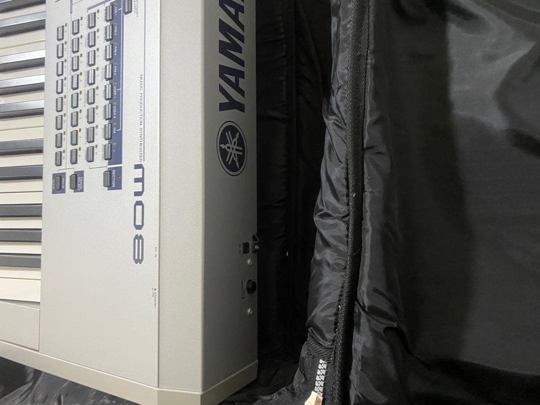美品 YAMAHA MO8 88鍵盤 ミュージックプロダクション シンセサイザー