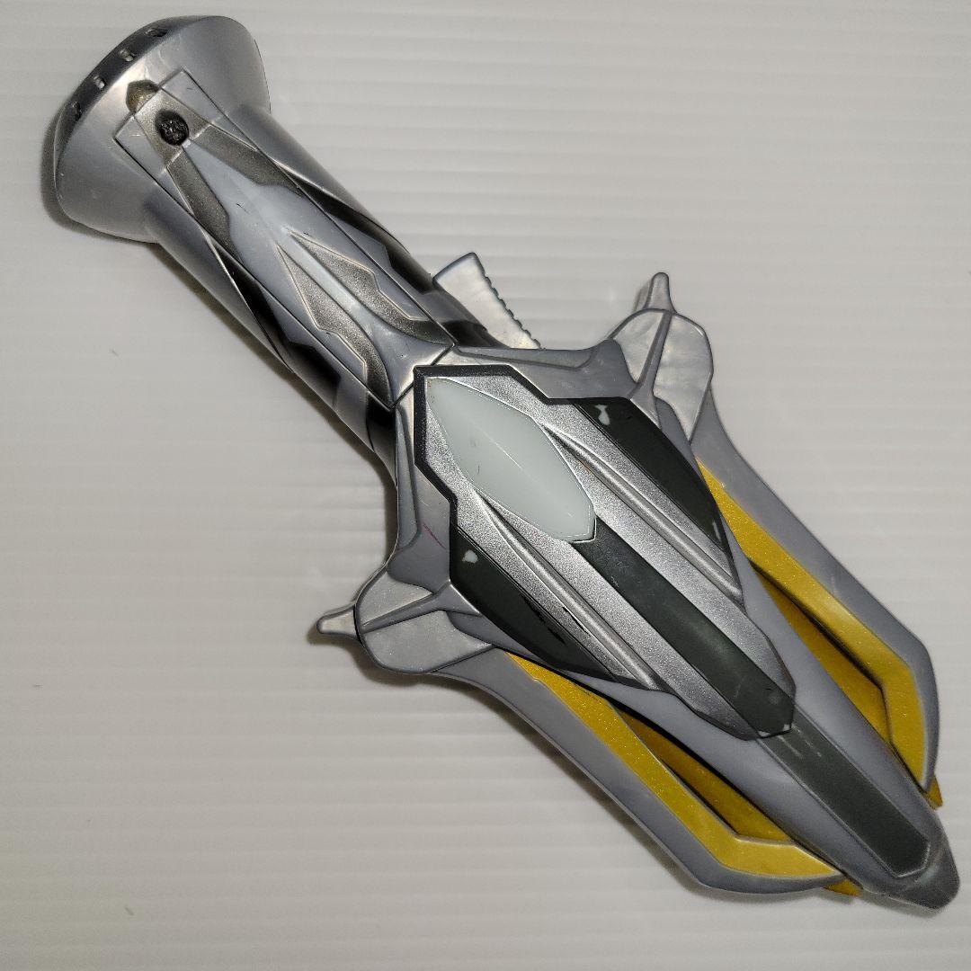 ウルトラマンギンガ　怪獣フィギュア7体　DXギンガスパーク ウルトラマン19個