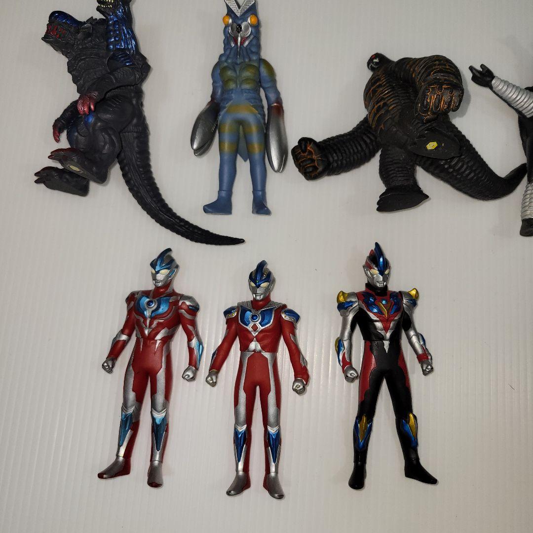 ウルトラマンギンガ　怪獣フィギュア7体　DXギンガスパーク ウルトラマン19個