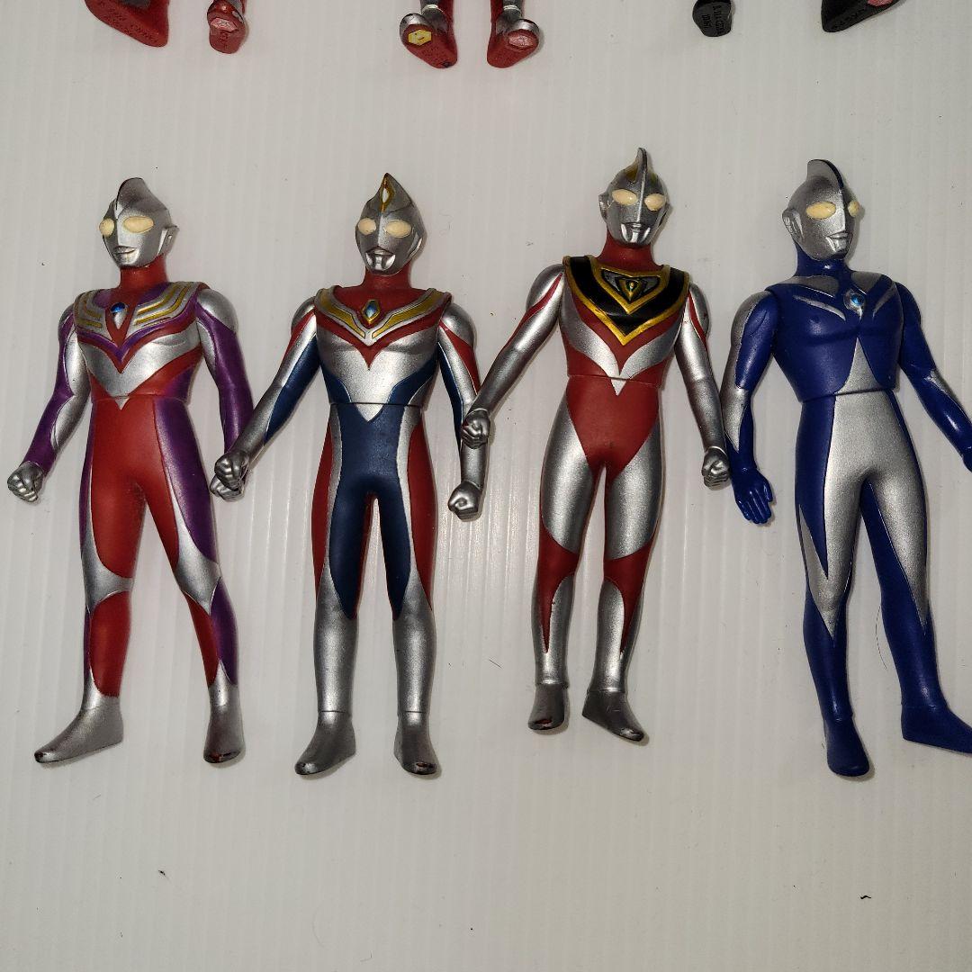 ウルトラマンギンガ　怪獣フィギュア7体　DXギンガスパーク ウルトラマン19個