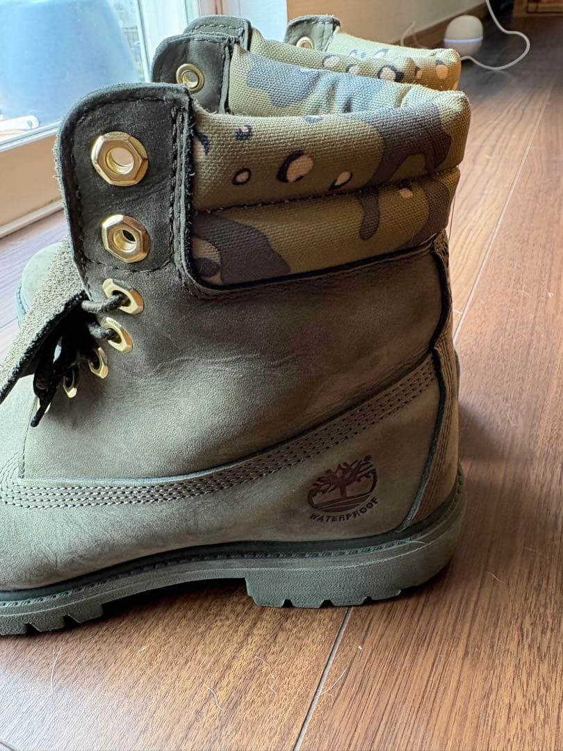 kinetics×Timberland 防水カーキ迷彩ブーツ