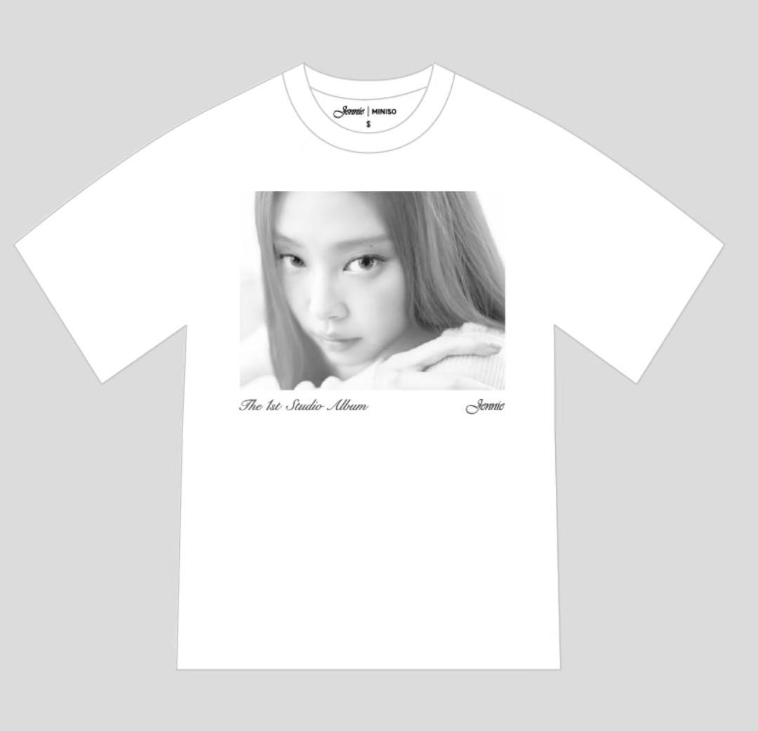 JENNIE X MINISO コラボ ジェニ ポップアップ　tシャツ　白　M