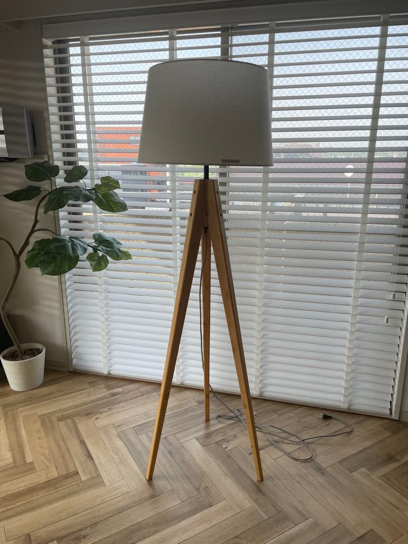 アートワークスタジオ　AW-0507 フロアスタンド　　シェード2ヶ付き