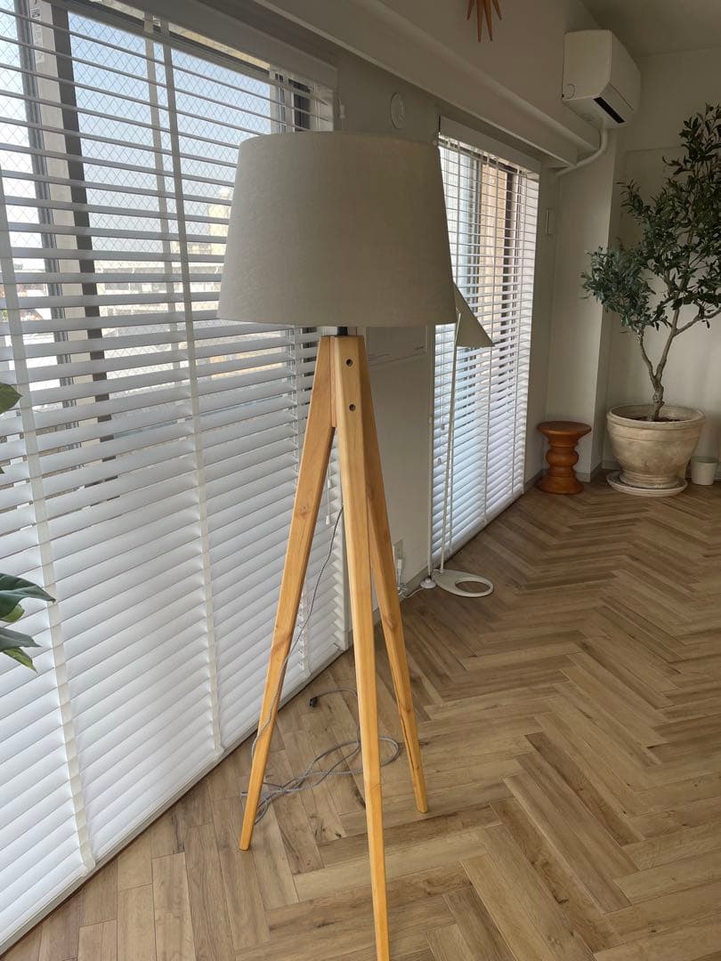 アートワークスタジオ　AW-0507 フロアスタンド　　シェード2ヶ付き