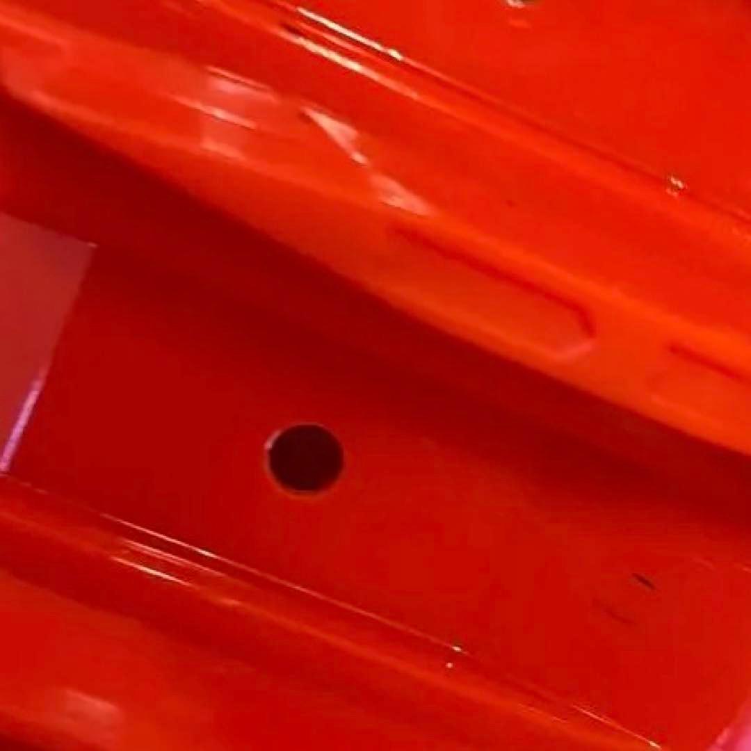 ホットウィール11台付き　アルティメットレースボックス