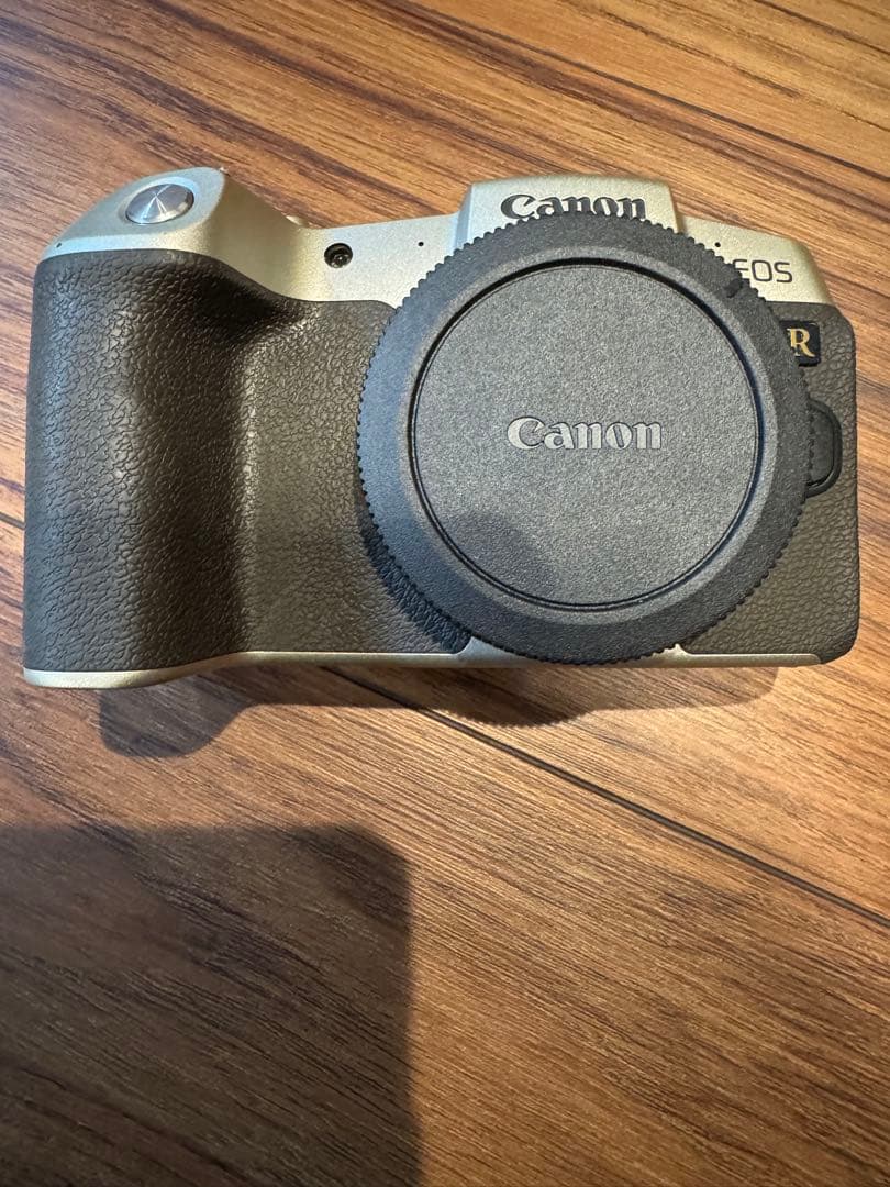 【週末値下げ】Canon EOS RP GOLD数量限定仕様