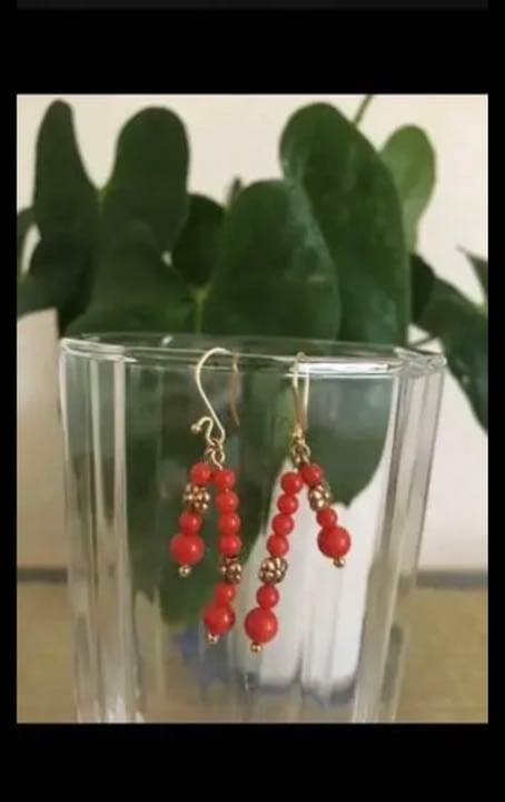 ★血赤珊瑚　K18ピアス