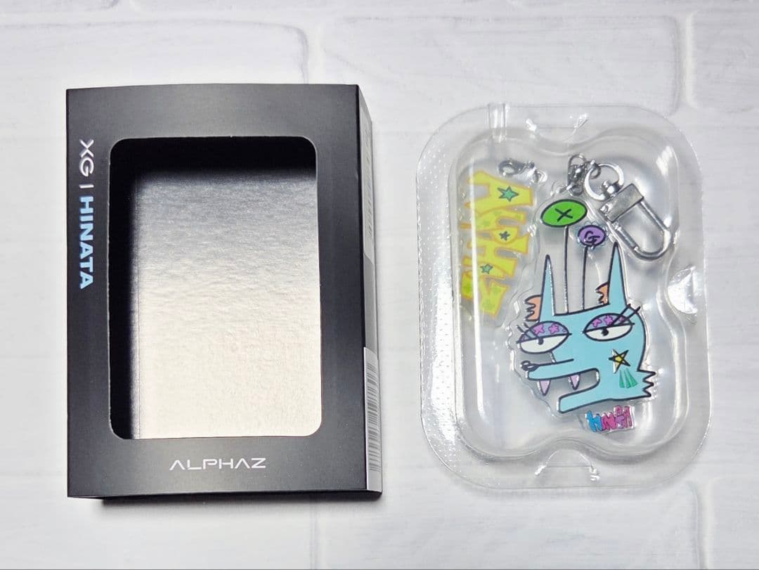 XG HINATA アクリルキーホルダー