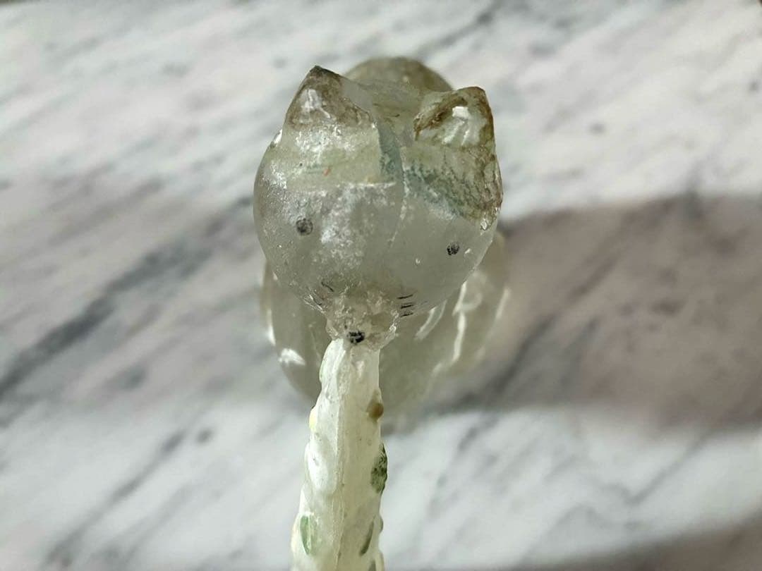 安達知江ガラス製 猫のオブジェ　リサラーソン