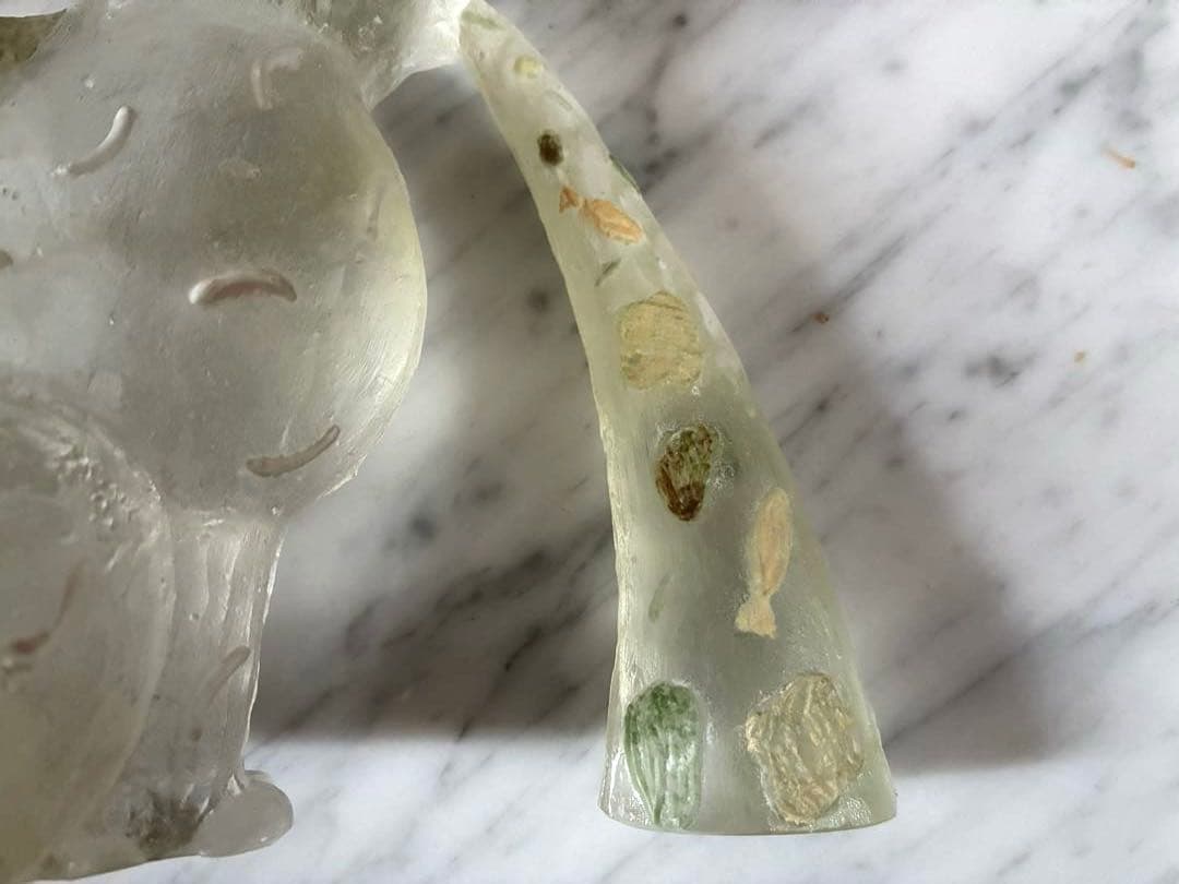 安達知江ガラス製 猫のオブジェ　リサラーソン