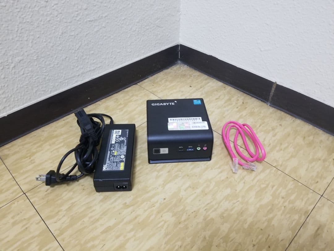 GIGABYTE GB-BMCE-5105 ミニPC ベアボーン CPU11th
