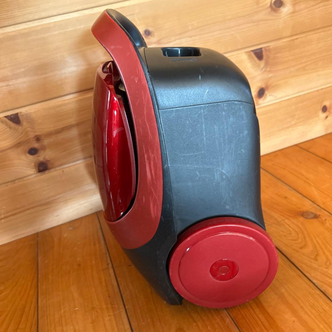 2019年製 東芝 掃除機 軽い　紙パック式 キャニスター型 VC-PH9-R