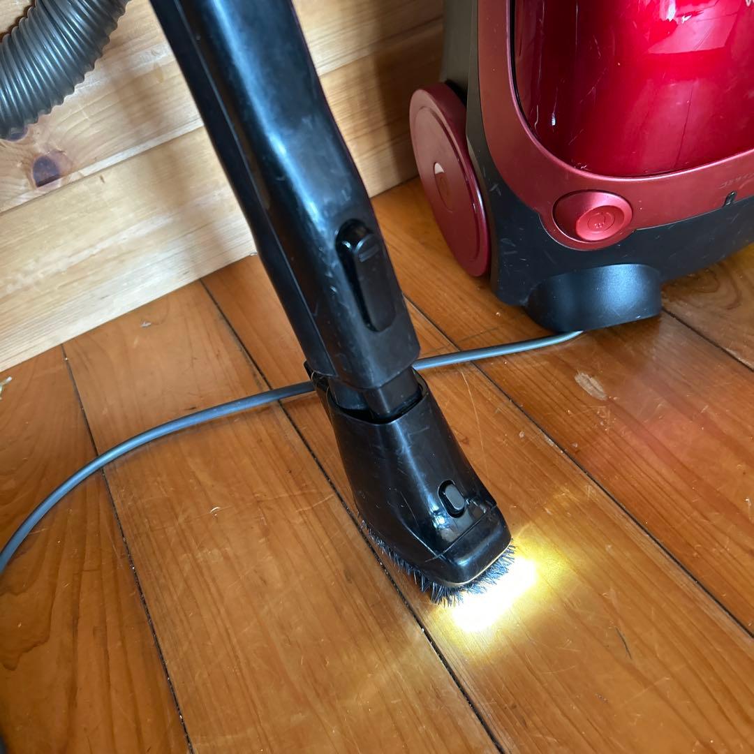 2019年製 東芝 掃除機 軽い　紙パック式 キャニスター型 VC-PH9-R