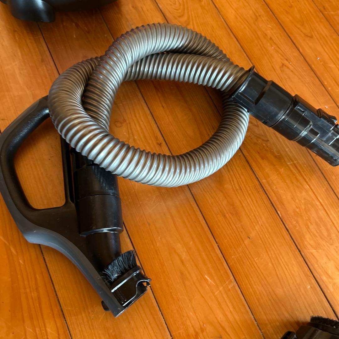 2019年製 東芝 掃除機 軽い　紙パック式 キャニスター型 VC-PH9-R