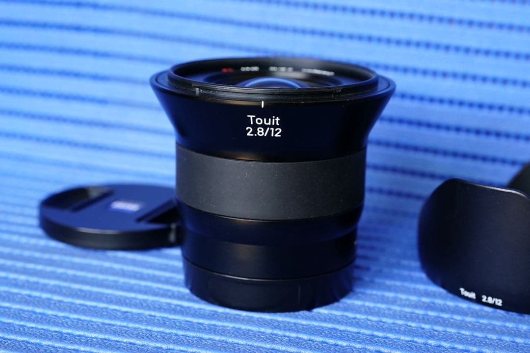 Carl Zeiss Touit 2.8/12mm Eマウントおまけ付き