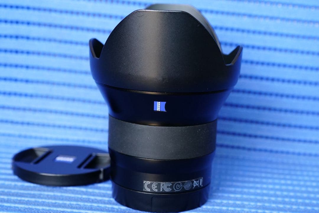 Carl Zeiss Touit 2.8/12mm Eマウントおまけ付き