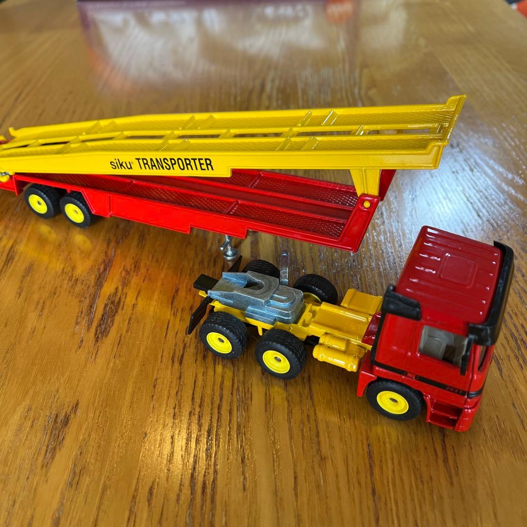 ミニカー siku super serie 1:55 AutoTransporter