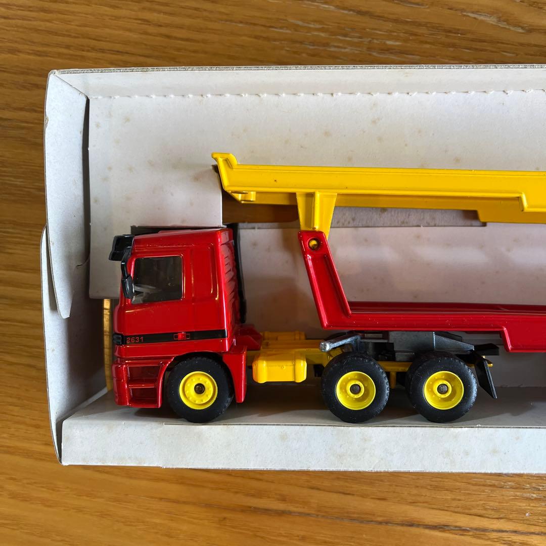 ミニカー siku super serie 1:55 AutoTransporter