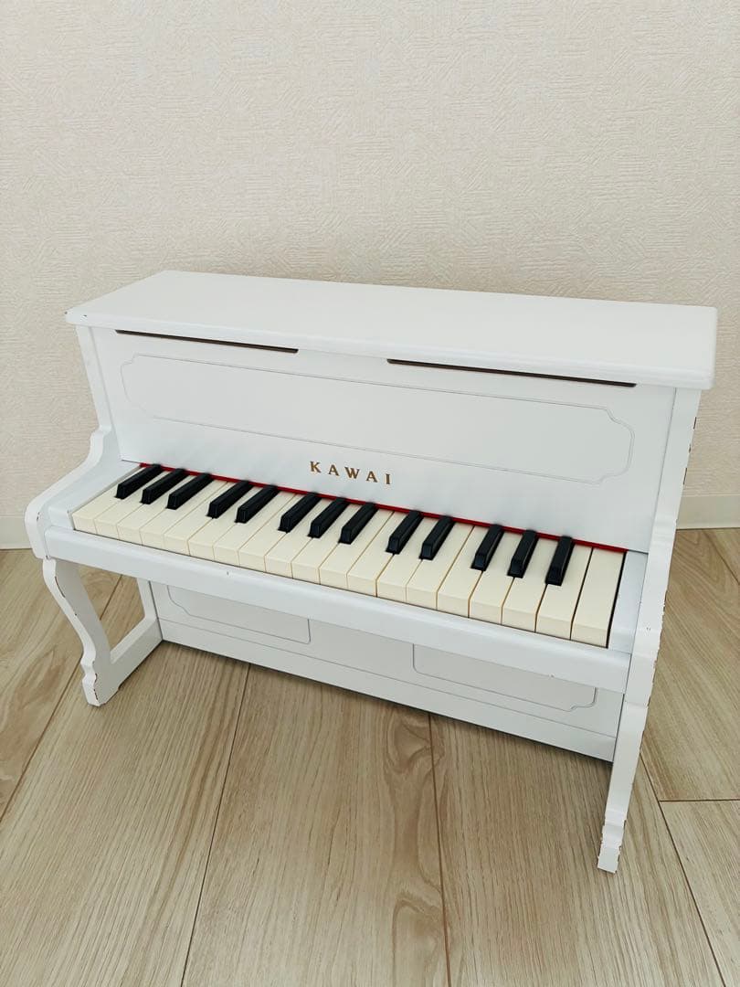 KAWAI アップライトピアノ ホワイト