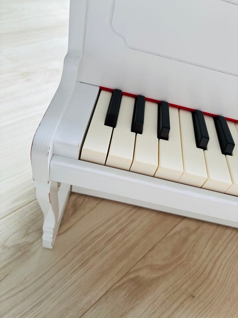 KAWAI アップライトピアノ ホワイト