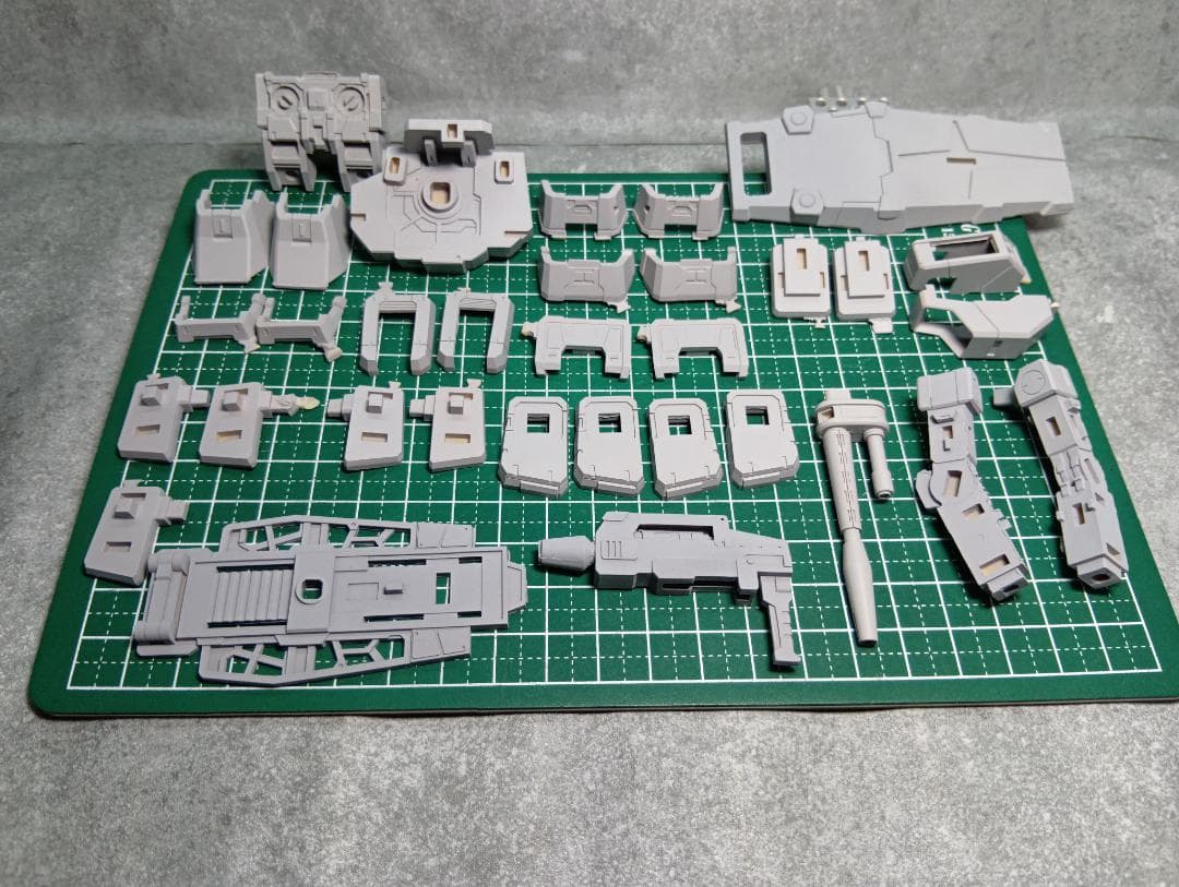 ガンダム ガレージキット 1/144 (HGサイズ)