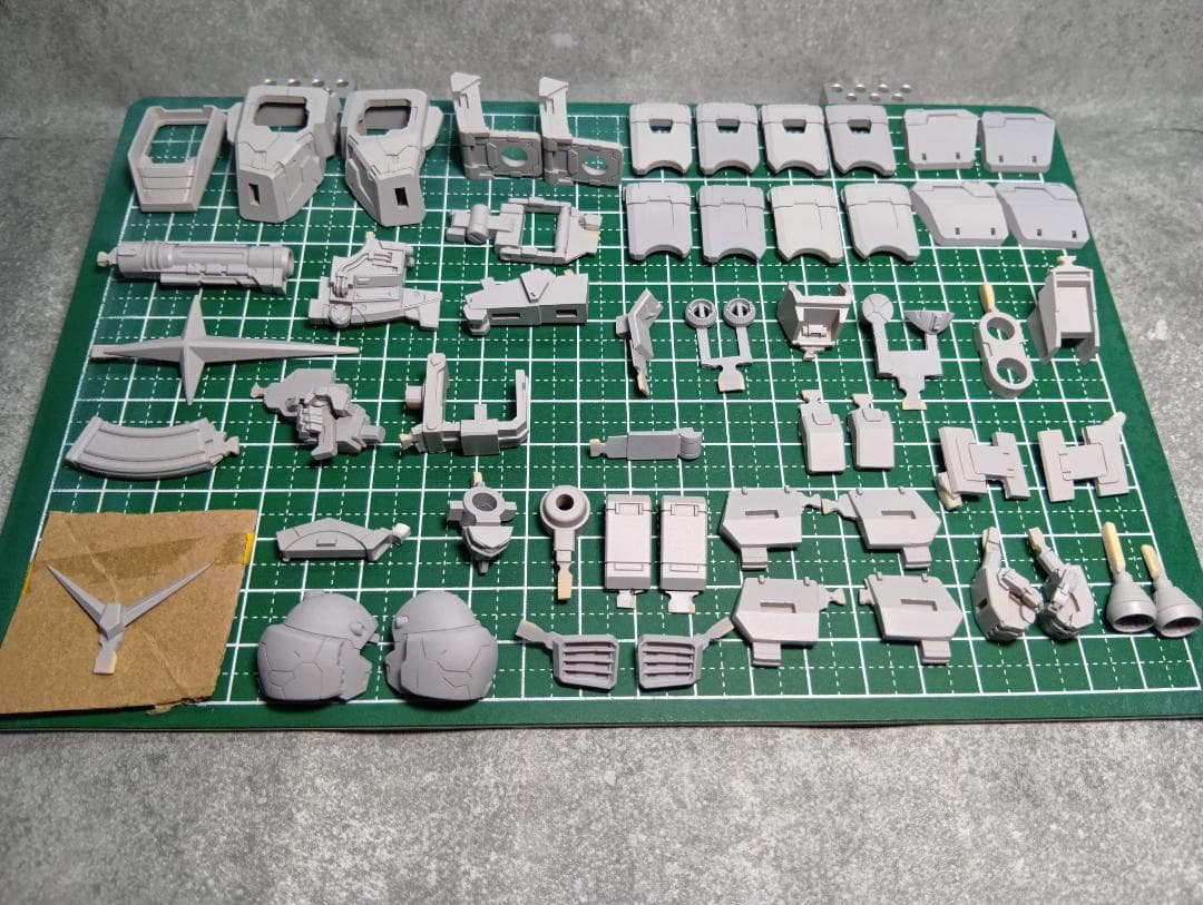 ガンダム ガレージキット 1/144 (HGサイズ)