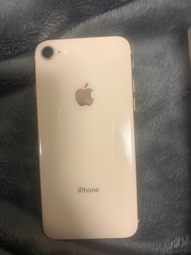携帯電話本体 iPhone8 256GB