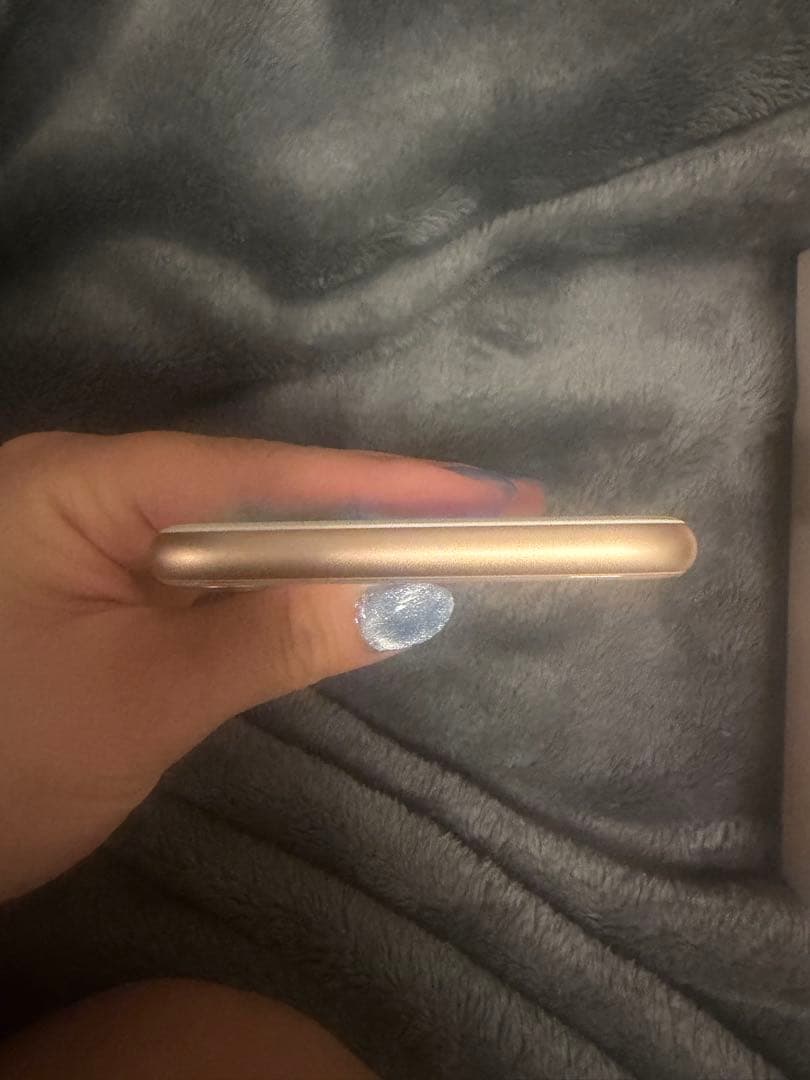 携帯電話本体 iPhone8 256GB