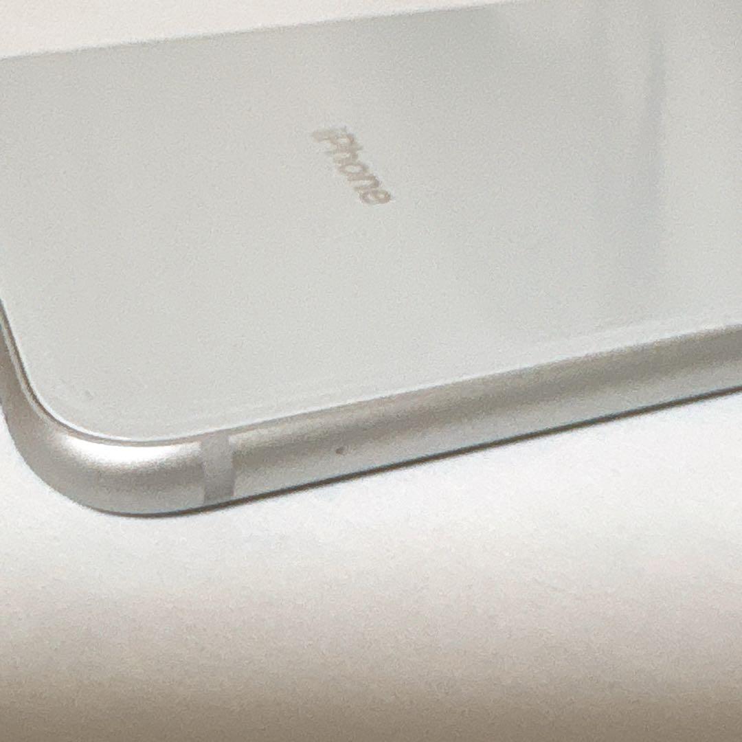 iPhone8 64GB 初期化済み シルバー ホワイト　バッテリー88%