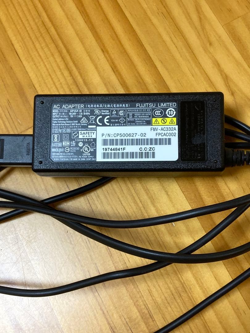 【訳あり】Fujitsu Lifebook 15.6インチ ノートPC