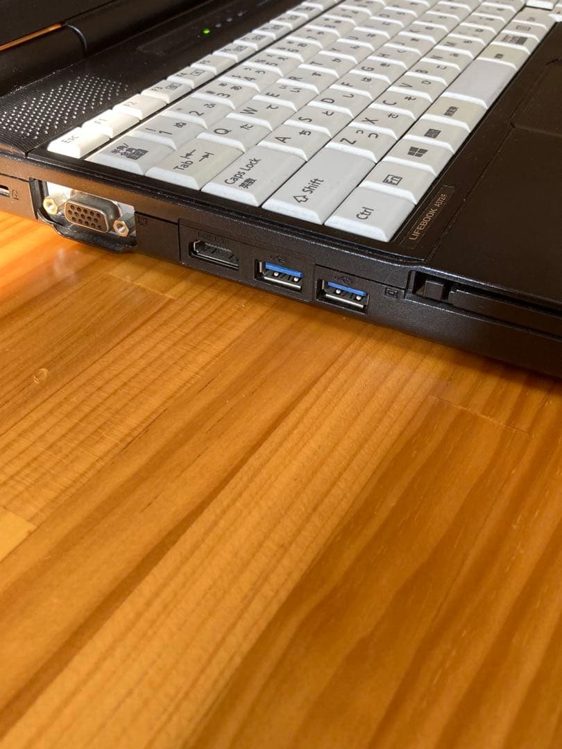 【訳あり】Fujitsu Lifebook 15.6インチ ノートPC