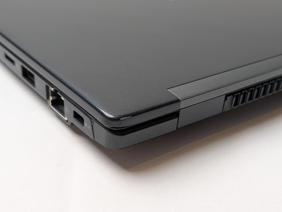 第11世代Core i5 Dynabook G83/HU 186