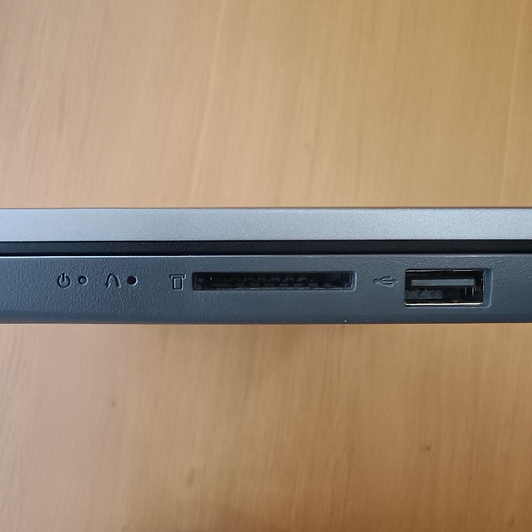 Lenovo　IdeaPad Slim370i　17型 (第12世代Intel)