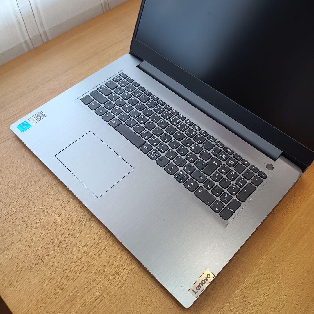 Lenovo　IdeaPad Slim370i　17型 (第12世代Intel)