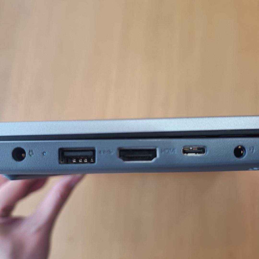 Lenovo　IdeaPad Slim370i　17型 (第12世代Intel)