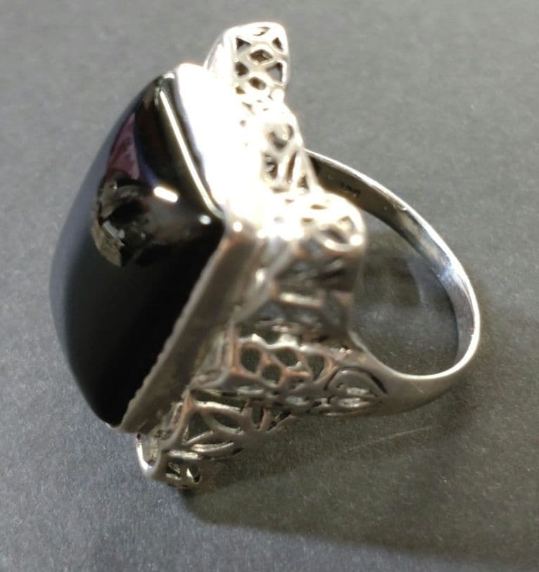 天然石オニキスリング