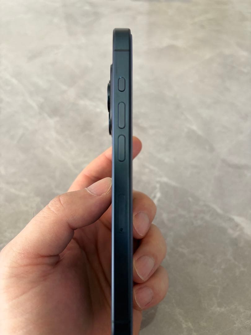 【極美品】iPhone15 Pro ブルーチタニウム128GB バッテリー90%