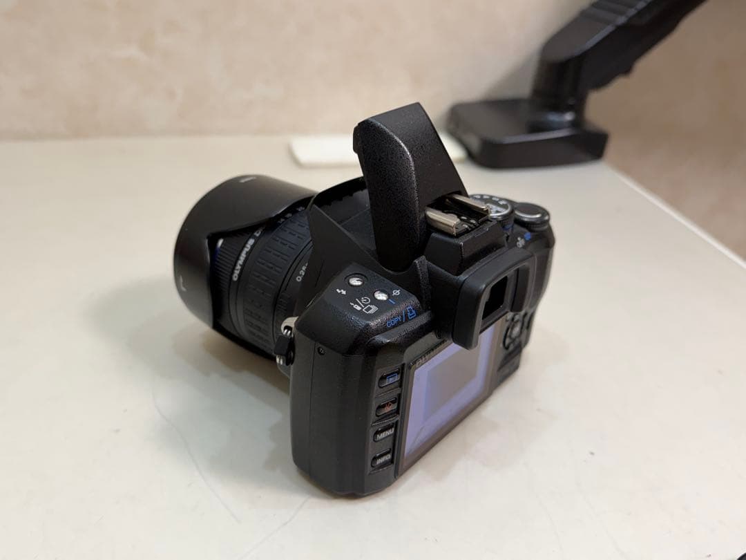 OLYMPUS E-420 メモリー2gbデジタルカメラ